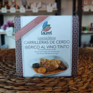 Carrillera ibérica al vino tinto, Laurel