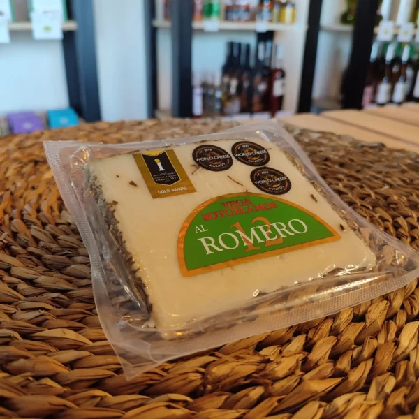 Queso curado de oveja al romero, Vega Sotuelamos - Imagen 2
